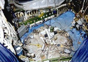 TKS capsule hatch