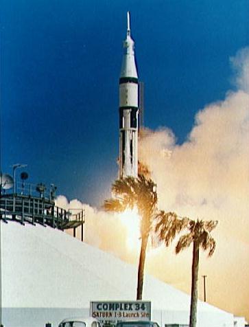 apollo 7 rocket