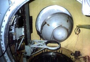 Almaz forward hatch