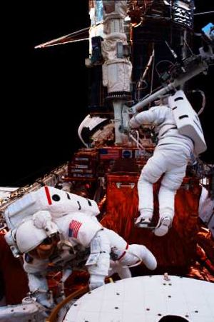 STS-82